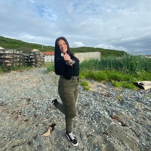 Meet your Posher, Alexia